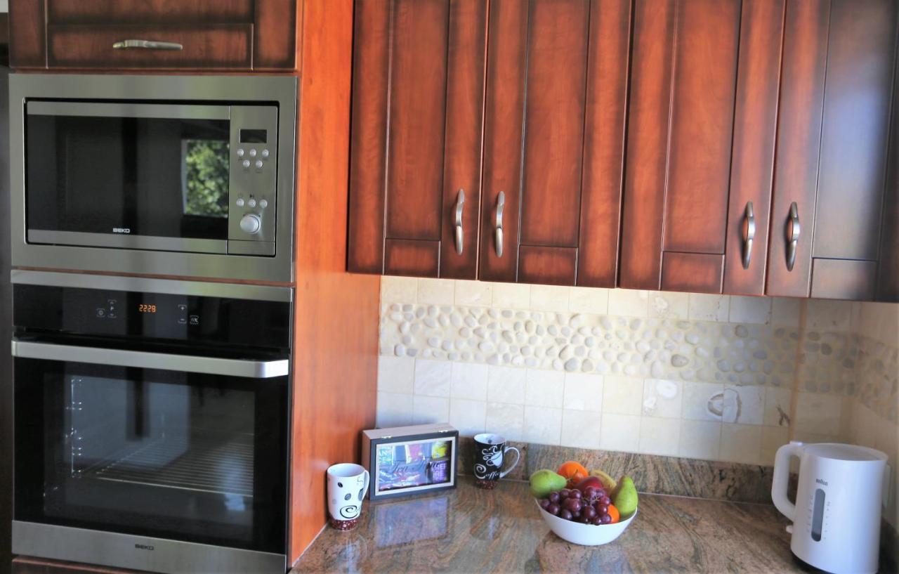 Apartament Mgm Karmelicka Varşova Dış mekan fotoğraf