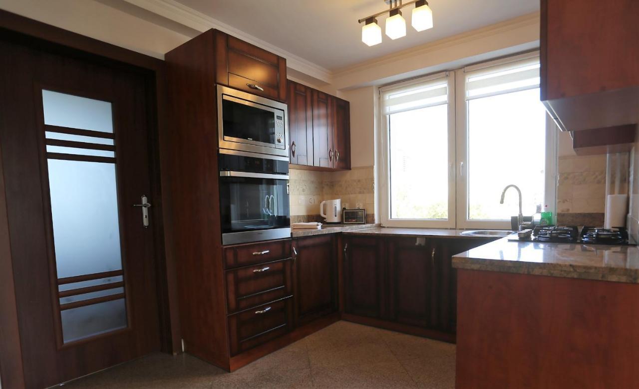 Apartament Mgm Karmelicka Varşova Dış mekan fotoğraf