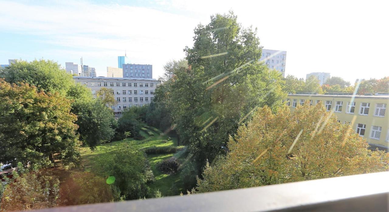 Apartament Mgm Karmelicka Varşova Dış mekan fotoğraf